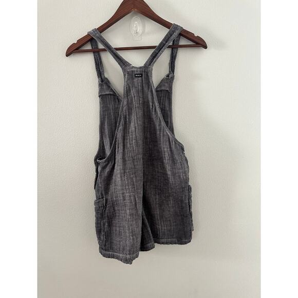 RVCA Grey Rompers size Small - Picture 2 of 3